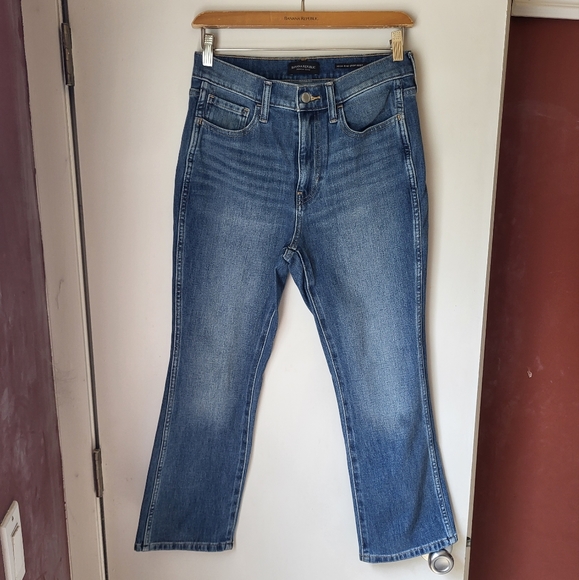 Banana Republic Crop Boot jean - Picture 4 of 5